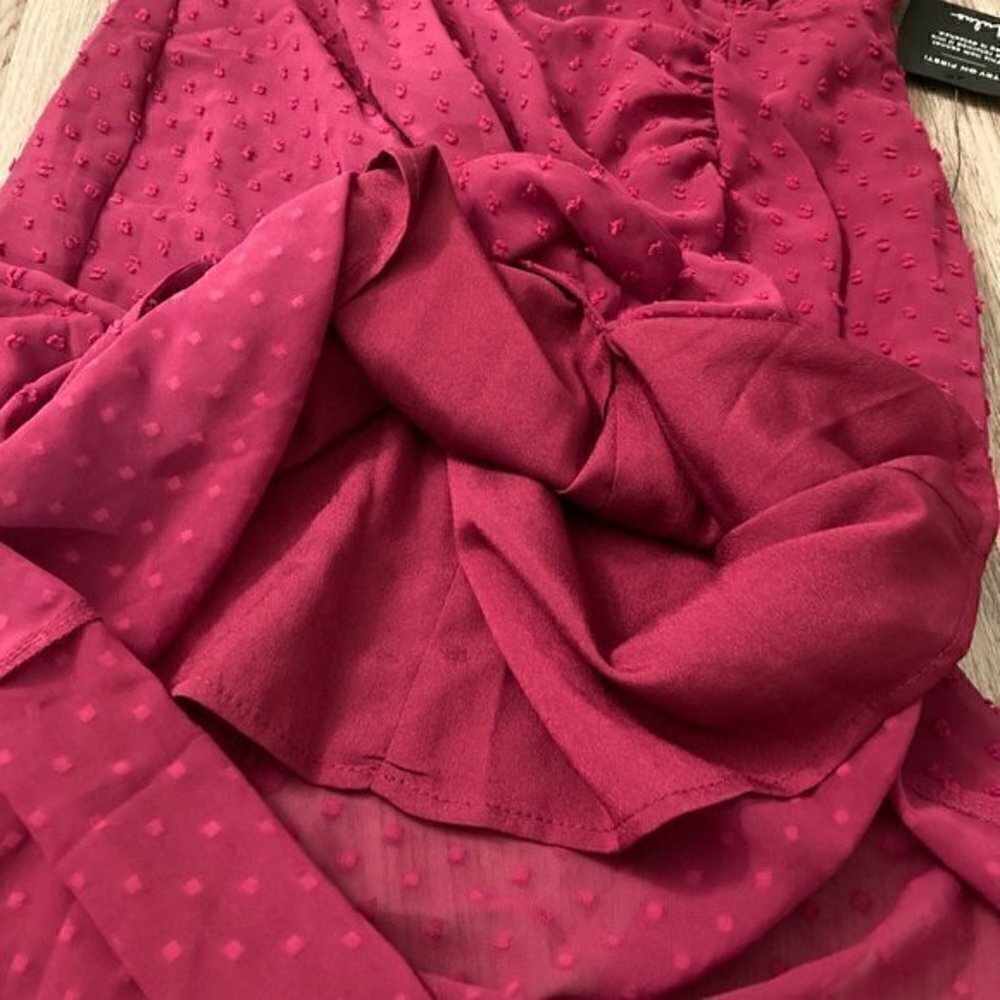 Lulu's For Us to Dance Magenta Swiss Dot Ruffled Midi Dress Size S NWT - Picture 7 of 12